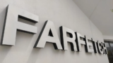 Farfetch: Ylellisen muotikokemuksen kohottaminen
