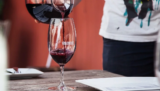 Descubra Vinomofo: el destino definitivo para los amantes del vino